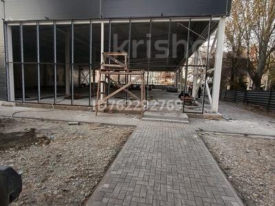 Свободное назначение, офисы, магазины и бутики, общепит, фитнес и спорт, образование, развлечения, конференц-залы, студии · 900 м² за 4.5 млн 〒 в Талдыкоргане