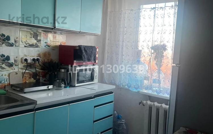 2-бөлмелі пәтер · 45 м² · 5/5 қабат, 1 микрорайон 1 дом, бағасы: 8 млн ₸ в  — фото 2
