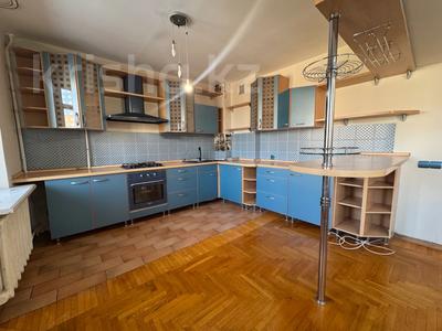 2-бөлмелі пәтер · 73 м² · 4/5 қабат, Родостовца 230 — Гагарина - Байкадамова, бағасы: 300 000 ₸ в Алматы, Бостандыкский р-н