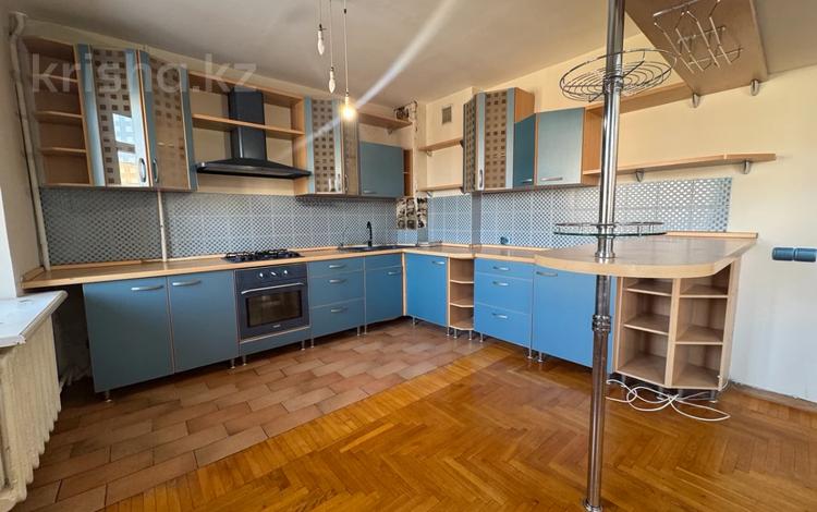 2-бөлмелі пәтер · 73 м² · 4/5 қабат, Родостовца 230 — Гагарина - Байкадамова, бағасы: 300 000 ₸ в Алматы, Бостандыкский р-н — фото 13