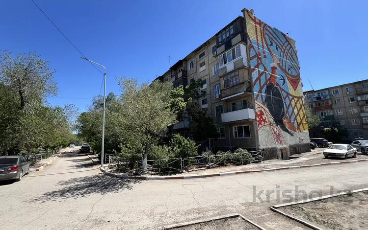3-комнатная квартира · 60 м² · 4/5 этаж, Абая 4 за 10 млн ₸ в Сатпаев — фото 2