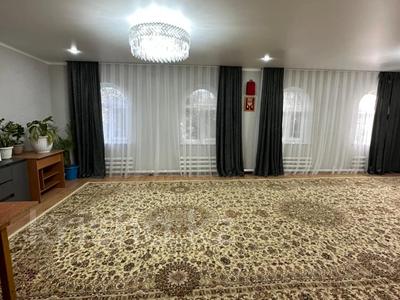 Отдельный дом · 8 комнат · 218 м² · 5 сот., Шамелова за 32 млн ₸ в Уральске