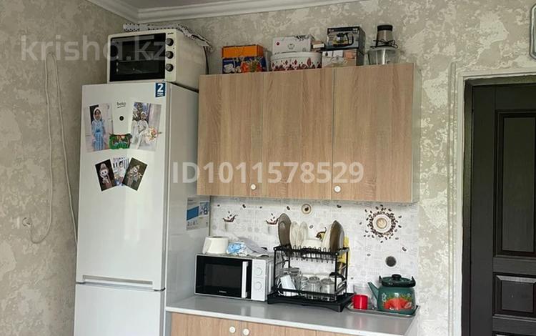 2-бөлмелі пәтер · 23 м² · 2/2 қабат, ул. Богенбай батыра 314, бағасы: 26 млн ₸ в Алматы, Алмалинский р-н — фото 2