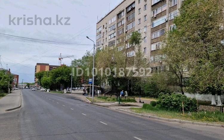 3-комнатная квартира · 63 м² · 4/9 этаж, Ломова 30 — Ак.Сатпаева за 24.5 млн 〒 в Павлодаре — фото 16