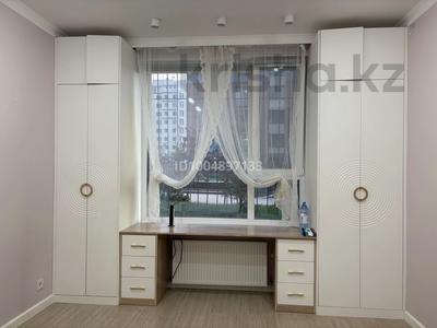 1-комнатная квартира · 42 м² · 2/24 этаж, Кабанбай батыра 38/1, 38/2, 38/3 за 290 000 〒 в Астане, Есильский р-н