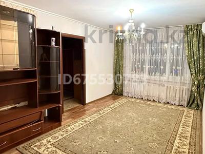 3-бөлмелі пәтер · 60 м² · 4/5 қабат, 12-й микрорайон, Пр.Жибек жолы 30 — Рынок Коктем, бағасы: 18.8 млн ₸ в Шымкенте, Енбекшинский р-н