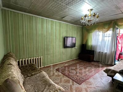3-комнатная квартира · 72 м² · 2/2 этаж, Турестическая 104 за 8 млн 〒 в Семее