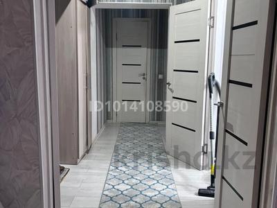 2-комнатная квартира · 60 м² · 5/5 этаж, Бурабай 12 — Кобозева за 27 млн ₸ в Актобе, мкр. Курмыш