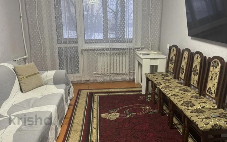 3-комнатная квартира · 63 м² · 1/5 этаж, мкр Юго-Восток, Мкр Юго-Восток, Муканова 8 за 18.5 млн ₸ в Караганде, Казыбек би р-н — фото 2