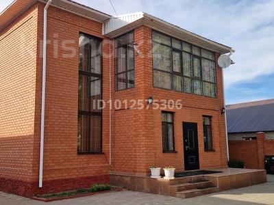 Жеке үй · 6 бөлме · 350 м² · 10 сот., Сатпаева 35а, бағасы: 82 млн ₸ в Актобе, жилой массив Жилянка