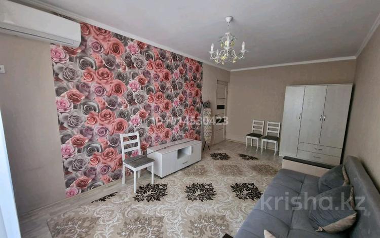 2-комнатная квартира · 43 м² · 3/4 этаж, мкр №5 18 за 290 000 ₸ в Алматы, Ауэзовский р-н — фото 2