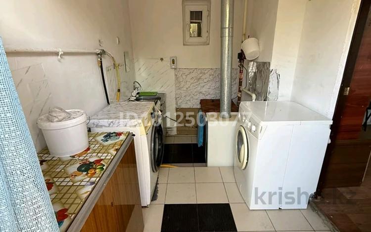 3-бөлмелі пәтер · 25 м² · 1/1 қабат, Муратбаева 10/1 — Новой больницы, бағасы: 80 000 ₸ в Талгаре — фото 2