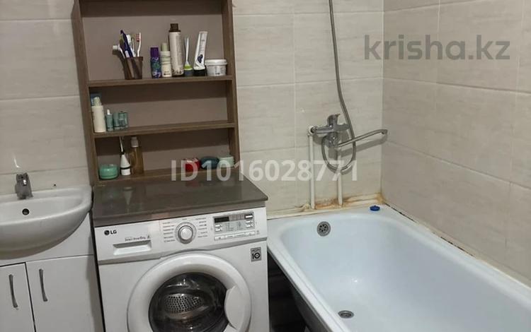 2-бөлмелі пәтер · 60 м² · 1/12 қабат, Райымбека 259, бағасы: 300 000 ₸ в Алматы, Жетысуский р-н — фото 2