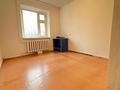 2-комнатная квартира · 54 м² · 3/5 этаж, 4 мкр за 17.5 млн ₸ в Уральске — фото 8