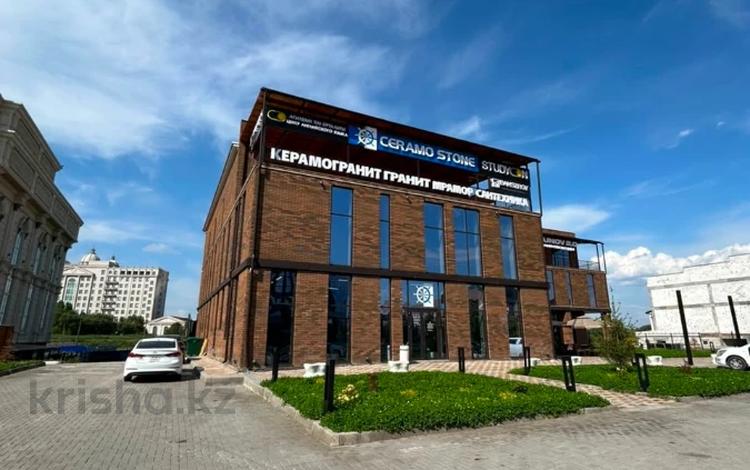 Свободное назначение, офисы, магазины и бутики · 322 м² за 1.5 млн ₸ в Актобе — фото 16