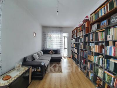 2-бөлмелі пәтер · 48 м² · 3/3 қабат, Юго-Восток ш/а., Муканова 65/1, бағасы: 32 млн ₸ в Караганде, Казыбек би р-н