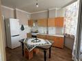 2-комнатная квартира · 63 м² · 6/6 этаж, мкр Кокжиек за 200 000 ₸ в Алматы, Жетысуский р-н — фото 3