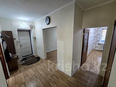 3-комнатная квартира · 61 м² · 1/3 этаж, Тусупбекова 15 за 16.5 млн 〒 в Жезказгане