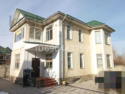 Жеке үй · 4 бөлме · 200 м² · 5 жүзд., Шымбулак 118А — Макатаева, бағасы: 68 млн ₸ в Каскелене