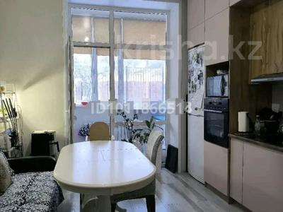2-комнатная квартира · 70 м² · 1/5 этаж, мкр Юго-Восток, ул. Сатыбалдина 17/4 — Пр. Республики за 32.9 млн ₸ в Караганде, Казыбек би р-н