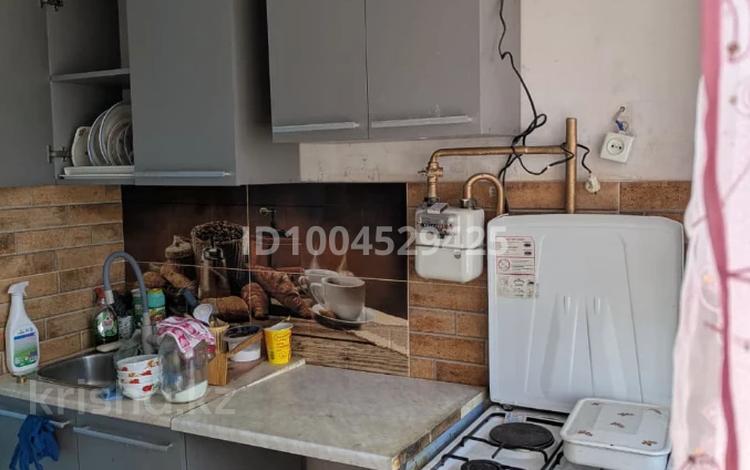 4-комнатная квартира · 75.5 м² · 4/5 этаж, Майкудук, Мкр Восток-2 9 за 18 млн ₸ в Караганде, Алихана Бокейханова р-н — фото 4