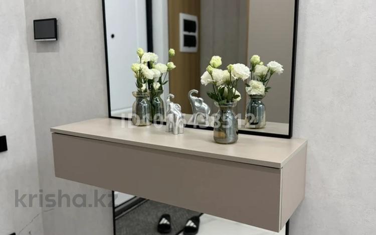 1-комнатная квартира · 51 м² · 10/14 этаж, 189 квартал уч 188/1 за 250 000 ₸ в Шымкенте, Абайский р-н — фото 2