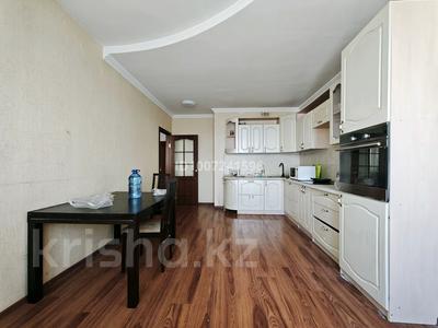 3-комнатная квартира · 70 м² · 16/17 этаж, Иманова 26 за 27.9 млн 〒 в Астане, р-н Байконур