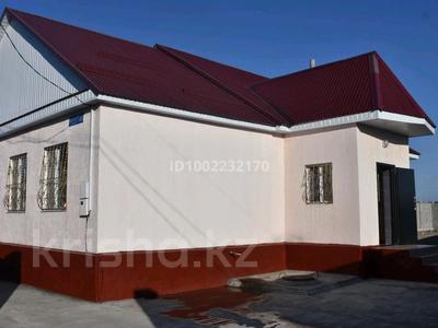 Отдельный дом · 6 комнат · 122 м² · 10 сот., Колхозная 46 — 40-й школы,Алтынсарина за 29 млн 〒 в Шу