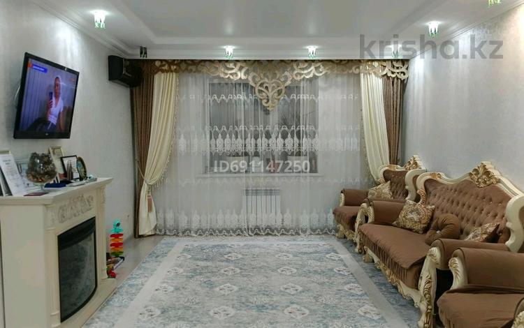 4-комнатная квартира · 150 м² · 3/9 этаж, мкр. Алтын орда 5а — Ораз татеулы за 90 млн 〒 в Актобе — фото 35