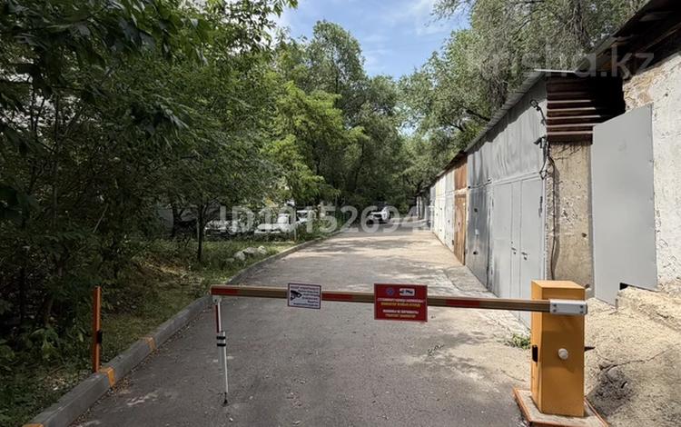 Гараж · 20 м² · Достык 105 — Во дворе за 10 млн ₸ в Алматы, Медеуский р-н — фото 2