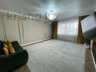 4-бөлмелі пәтер · 135 м² · 4/5 қабат, Алтын орда ш/а., Мангилик ел, бағасы: 57 млн ₸ в Актобе, мкр. Алтын орда