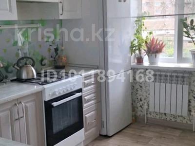 2-комнатная квартира · 47 м² · 2/2 этаж, Махамбета утемисова 198 за 9.3 млн 〒 в Актобе, мкр. Курмыш