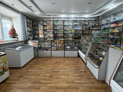 Дүкендер мен бутиктер, қоймалар · 104.8 м², бағасы: ~ 36.4 млн ₸ в Семее