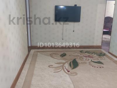 3-комнатная квартира · 57 м² · 3/5 этаж, 12-й микрорайон 217 А — ул. Уалиханова, за Magnum Express за 200 000 ₸ в Шымкенте, Енбекшинский р-н
