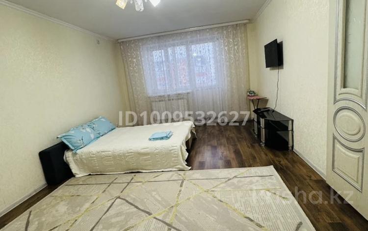 1-бөлмелі пәтер · 50 м² · 5/6 қабат, мкр Астана 20, бағасы: 11 000 ₸ в Уральске — фото 2
