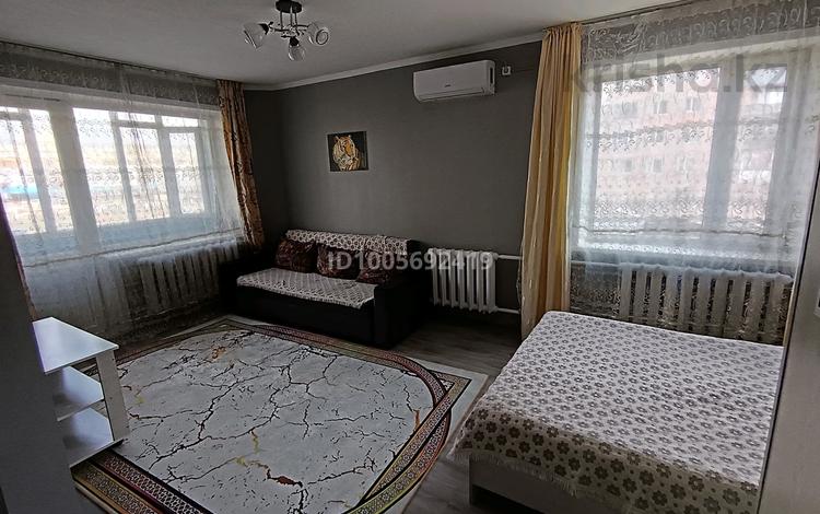 1-комнатная квартира · 30 м² · 2/5 этаж, 408квартал 17 — 408квартал 17 за 2 000 ₸ в Семее — фото 15