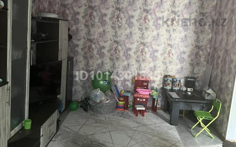 2-комнатная квартира · 46 м² · 4/5 этаж, Майкудук, 13й микрорайон 7 за 9.5 млн ₸ в Караганде, Алихана Бокейханова р-н — фото 2