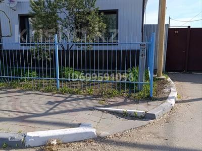 Жер үй мен саяжайлар в Костанайской обл.: Жеке үй · 4 бөлме · 80 м² · 4 сот., Амангельды 20 — Каирбекова Амангельды, бағасы: 30 млн 〒 Жеке үй · 4 бөлме · 80 м² · 4 сот., Амангельды 20 — Каирбекова Амангельды, бағасы: 30 млн 〒 в Костанае