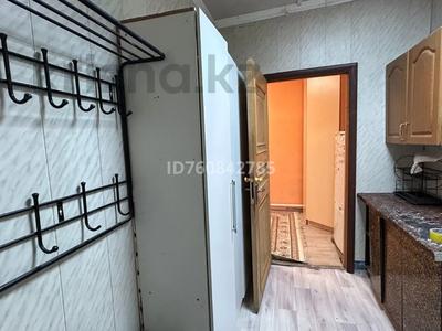 Отдельный дом · 2 комнаты · 90 м², Оркен - 2, Сатан шореева 106 — Рамис магазин за 50 000 〒 в Атырау