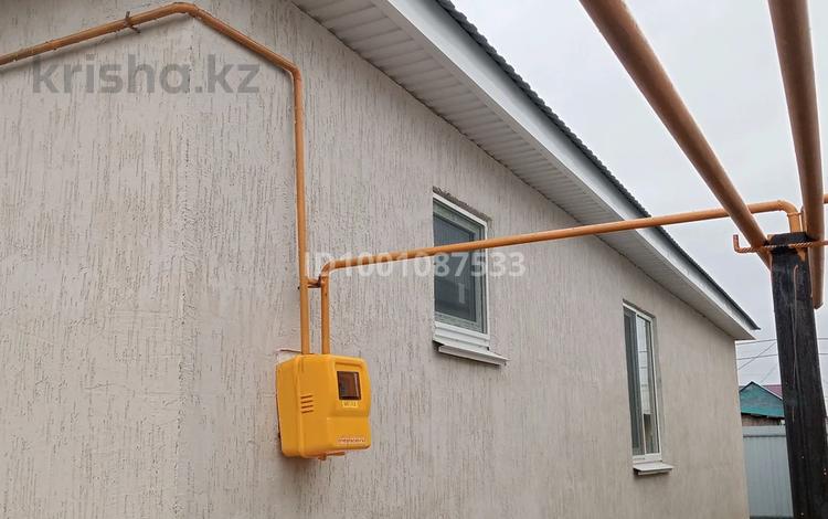 Часть дома · 4 комнаты · 136 м² · 4 сот., Балдаурен за 22.3 млн 〒 в Уральске — фото 2