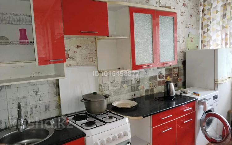 2-комнатная квартира · 39 м² · 1/5 этаж, Жамакаева 219 за 150 000 ₸ в Семее — фото 2