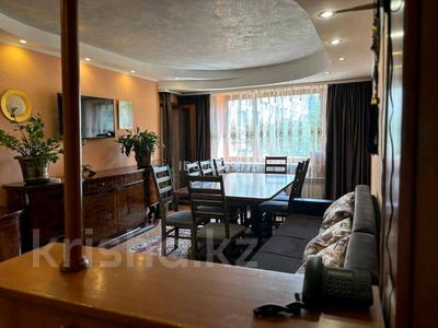 3-комнатная квартира · 70 м² · 2/5 этаж, Розыбакиева 66 — Богенбай батыр за 53 млн ₸ в Алматы, Алмалинский р-н