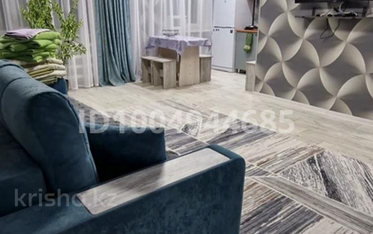 3-комнатная квартира · 44 м² · 3/4 этаж, 342-й квартал 1 — Район Радуга, ТЦ.Апрель. за 20 000 ₸ в Семее — фото 2