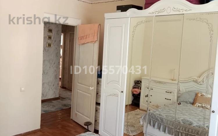 3-бөлмелі пәтер · 70 м² · 1/6 қабат, 10 микрорайон 16, бағасы: 28 млн ₸ в Аксае — фото 2