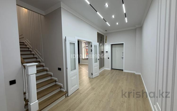 4-комнатная квартира · 155 м² · 2 этаж, Койгельди 329 за 72 млн 〒 в Таразе — фото 2