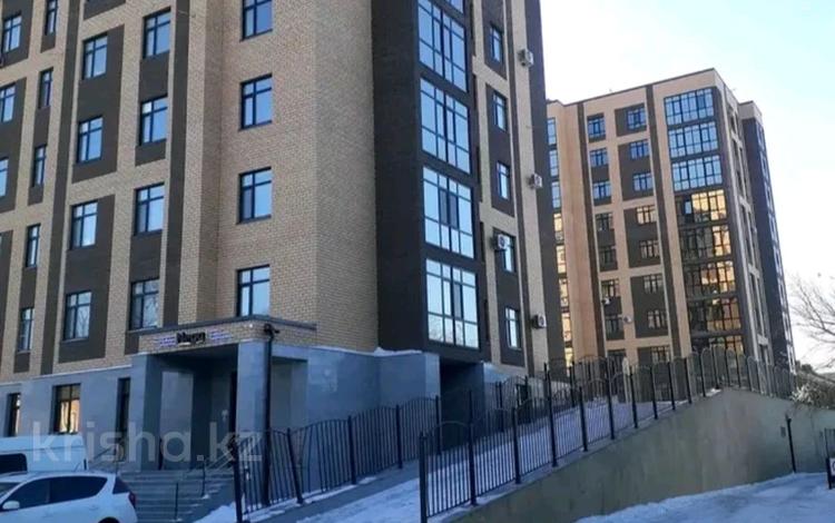 5-комнатная квартира, 200 м², 9/10 этаж, Ашимова 195 за 78 млн 〒 в Кокшетау — фото 2