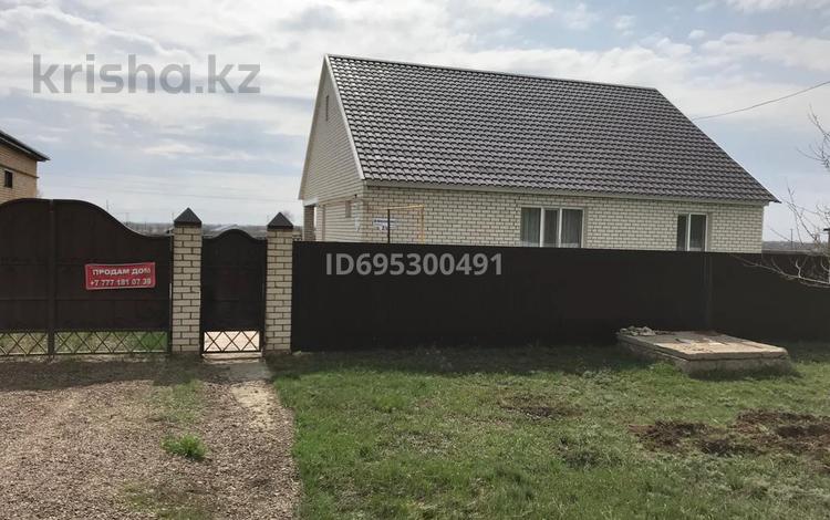 Отдельный дом · 4 комнаты · 100 м² · 5 сот., Жексенбаева 2/3 — Белая казарма за 28 млн ₸ в Уральске — фото 6
