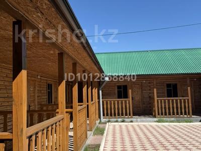 Жеке үй · 1 бөлме · 25 м², Жамбула жабаева 28, бағасы: 5 000 ₸ в Бурабае