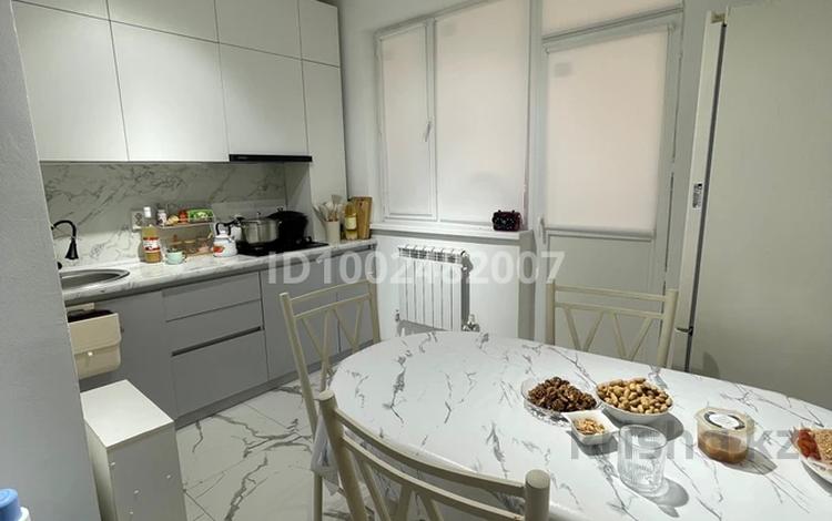 2-комнатная квартира · 62.3 м² · 4/9 этаж, мкр Береке, 33 33 — Мкр береке за 22 млн ₸ в Атырау — фото 5