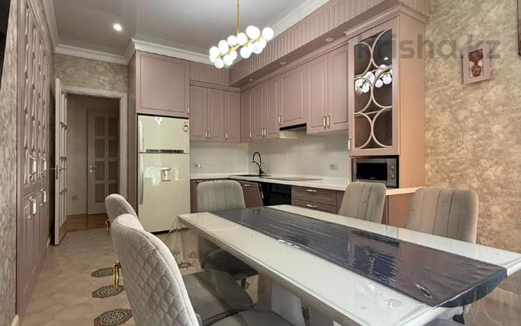 4-комнатная квартира · 140 м² · 13/16 этаж, Розыбакиева — Аль-Фараби за 179 млн ₸ в Алматы, Бостандыкский р-н — фото 8